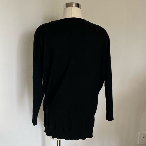 BEST black sweater🖤   - Picture 4 of 6